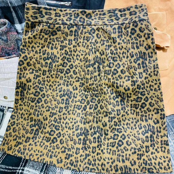 Dresses & Skirts - Leopard Print A-Line Mini Skirt